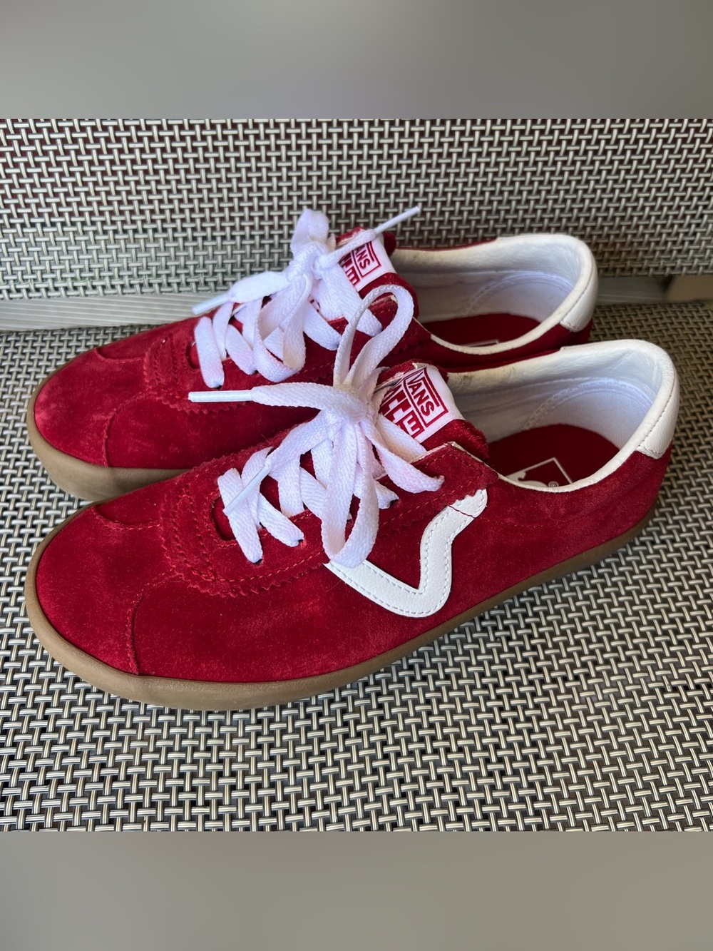 Vans Sport Low Red Women’s 6 Men’s 4.5